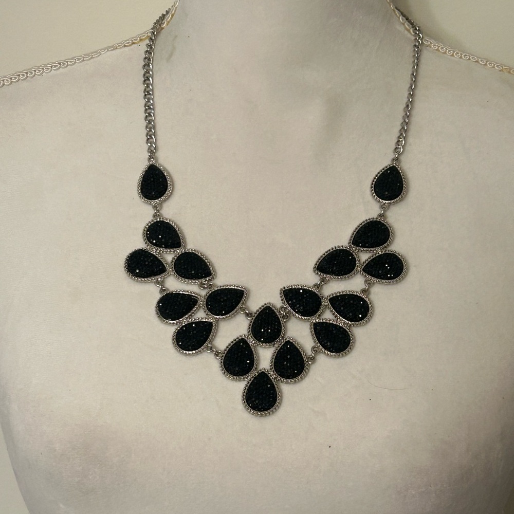 Elegant Firstmeet Shiny Resin Water Drop Collar Necklace - 24”